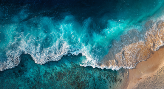 разный цвет воды